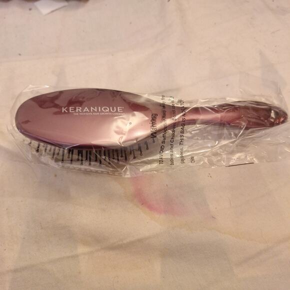 Keranique Anti-Breakage Volumizing Detangling Hair Styling Brush Burgundy New - Picture 1 of 3